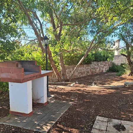 Panoramic Trulli With Swimming Pool In Вилла Монополи