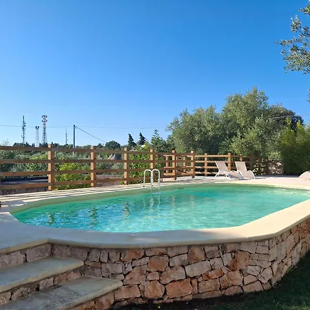 Panoramic Trulli With Swimming Pool In Монополи