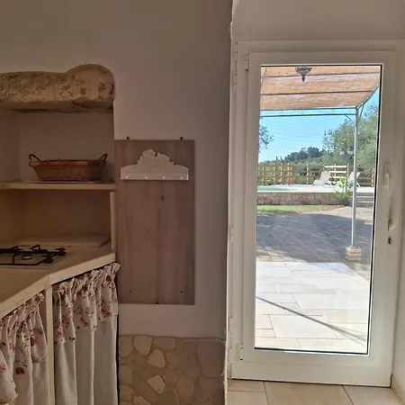 Panoramic Trulli With Swimming Pool In Вилла Монополи