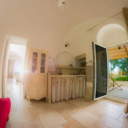 Panoramic Trulli With Swimming Pool In