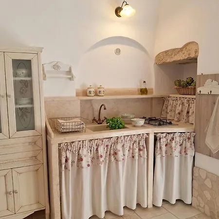 Trulli Alba Di Mare * Monopoli