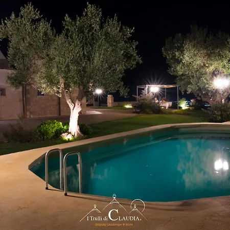 Panoramic Trulli With Swimming Pool In Monopoli