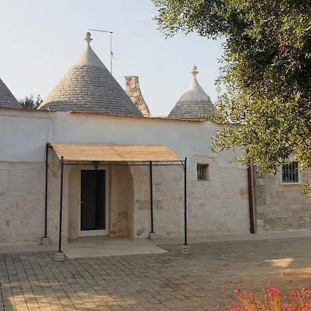 Panoramic Trulli With Swimming Pool In