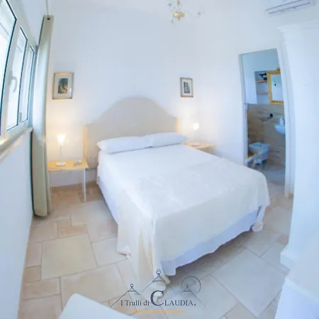 Panoramic Trulli With Swimming Pool In Villa *