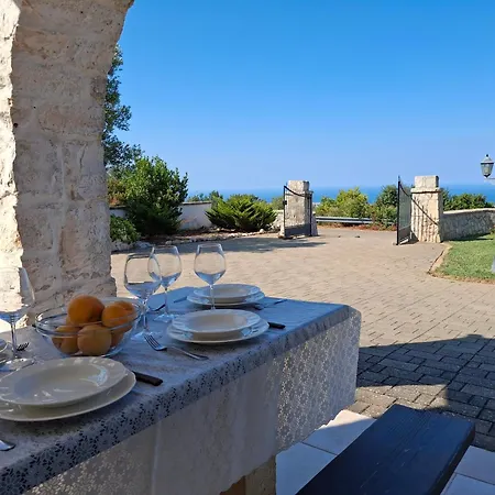 Willa Panoramic Trulli With Swimming Pool In