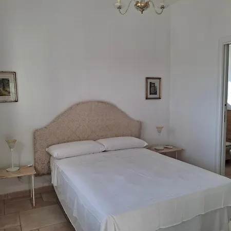 Panoramic Trulli With Swimming Pool In Willa *