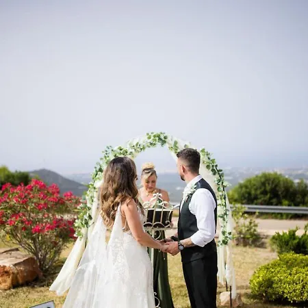 Villa Panoramic Trulli With Swimming Pool In