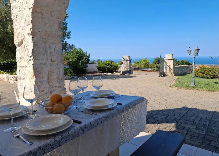 Villa Panoramic Trulli With Swimming Pool In